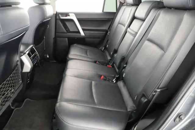 Toyota Land Cruiser  2.8 D-4D 