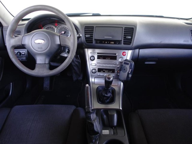Subaru Outback  2.5 i 