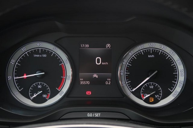 Škoda Karoq  1.5 TSI Ambition