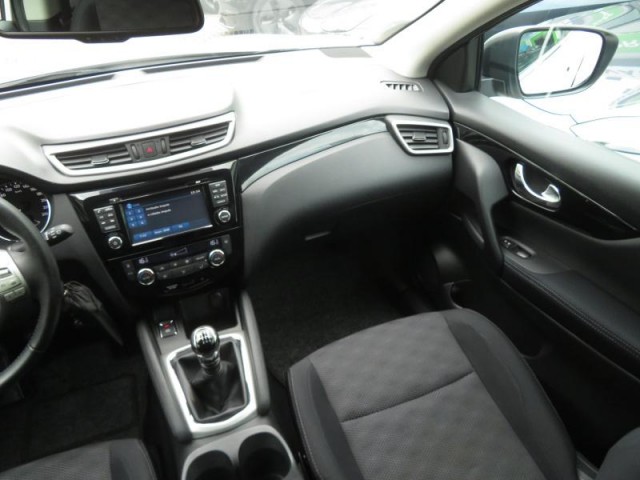 Nissan Qashqai  1.2 DIG-T 