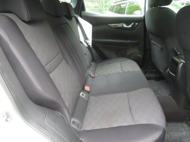 Nissan Qashqai  1.2 DIG-T 