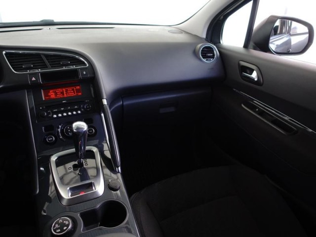 Peugeot 3008  1.6 HDi 