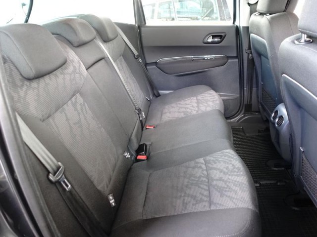 Peugeot 3008  1.6 HDi 