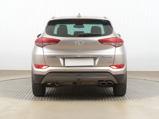 Hyundai Tucson  2.0 CRDi 