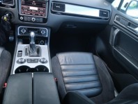 Volkswagen Touareg  3.0 TDI R-Line
