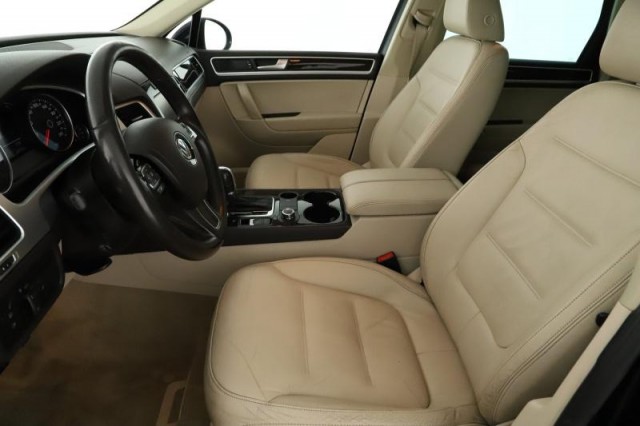 Volkswagen Touareg  3.0 TDI 