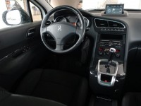Peugeot 5008  1.6 HDi 