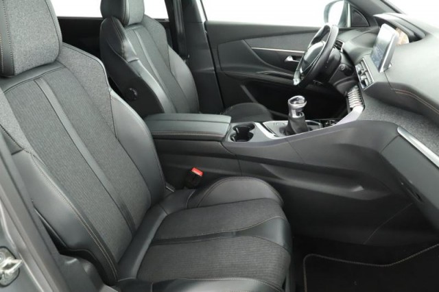 Peugeot 5008  1.5 BlueHDi GT Line