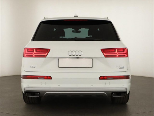 Audi Q7  50 TDI S-Line