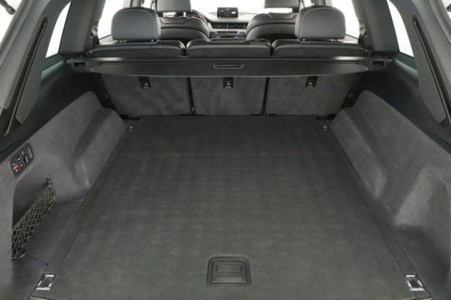 Audi Q7  50 TDI S-Line