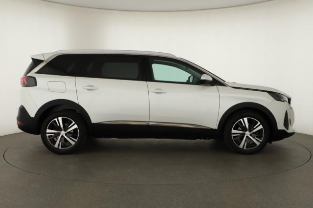 Peugeot 5008  1.5 BlueHDi 