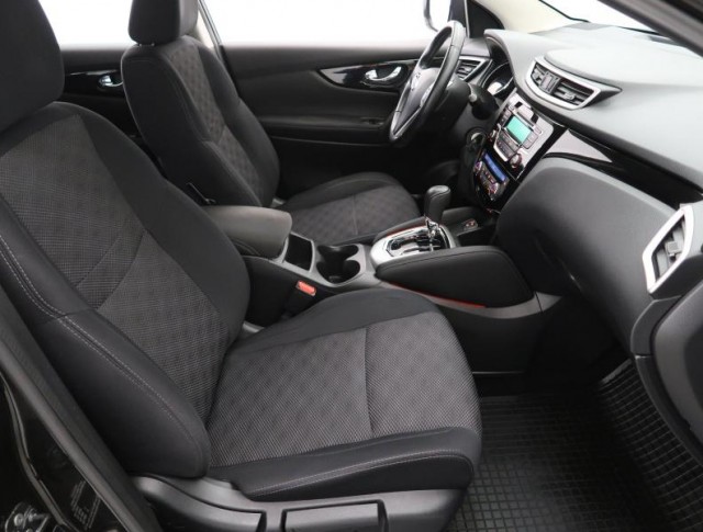 Nissan Qashqai  1.2 DIG-T 