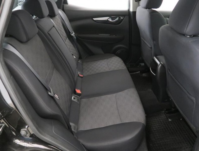 Nissan Qashqai  1.2 DIG-T 