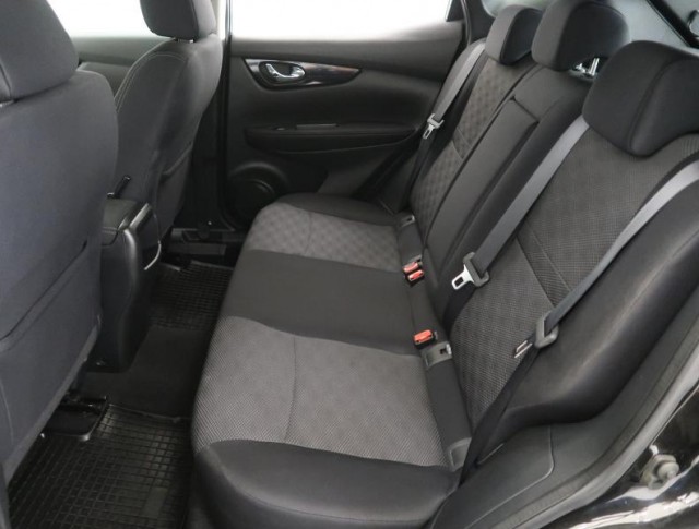 Nissan Qashqai  1.2 DIG-T 