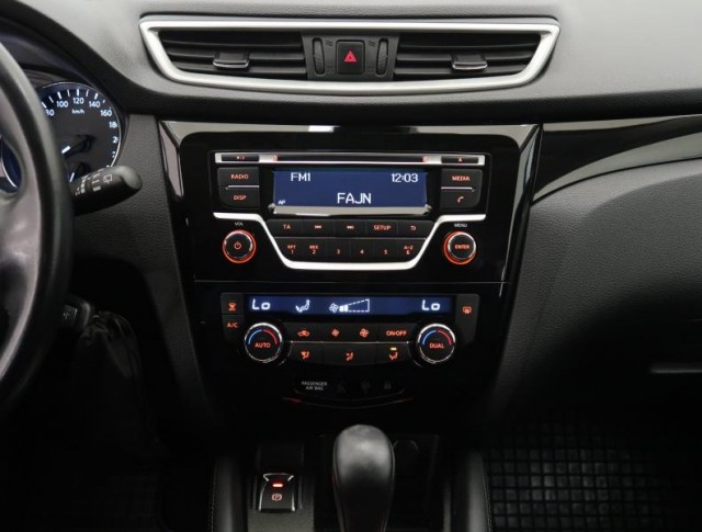 Nissan Qashqai  1.2 DIG-T 