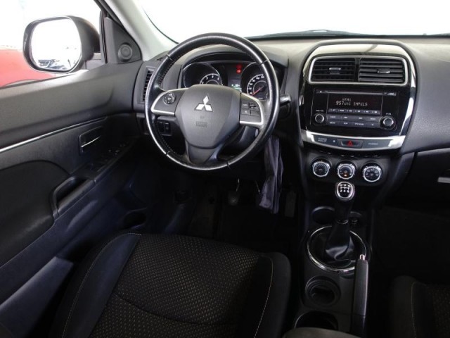 Mitsubishi ASX  1.6 MIVEC Inform