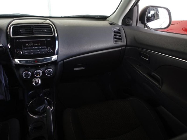 Mitsubishi ASX  1.6 MIVEC Inform