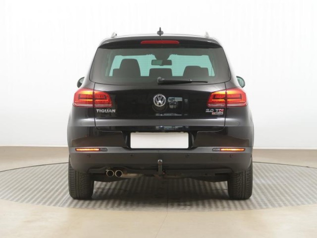 Volkswagen Tiguan  2.0 TDI Sport