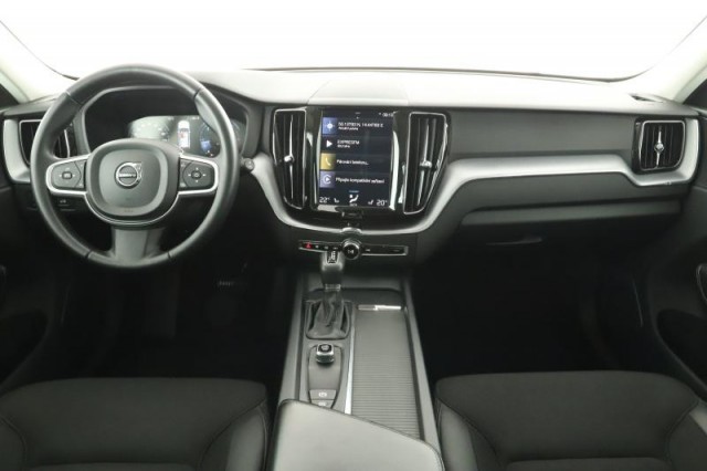 Volvo XC60  D4 Momentum