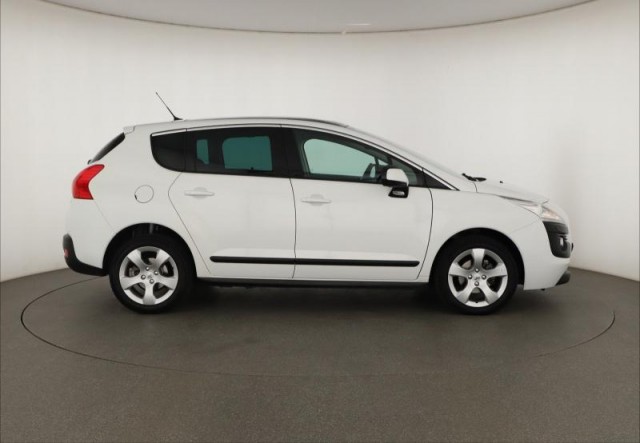 Peugeot 3008  1.6 HDi 