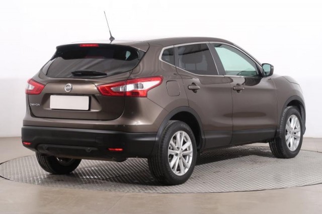 Nissan Qashqai  1.2 DIG-T Acenta
