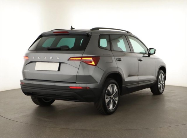 Škoda Karoq  1.5 TSI Fresh