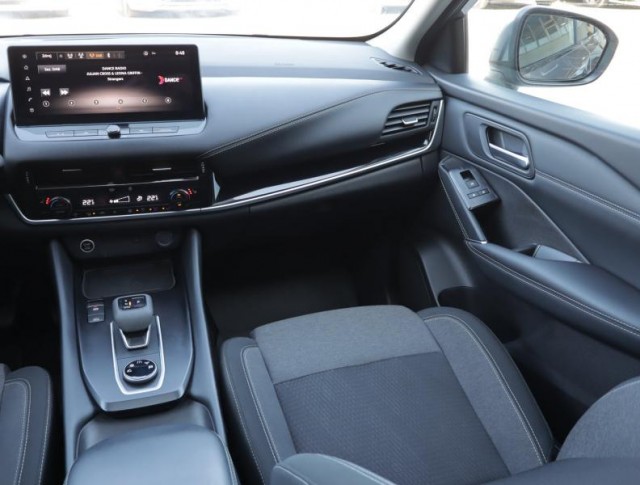 Nissan Qashqai  1.3 DIG-T MHEV N-Connecta