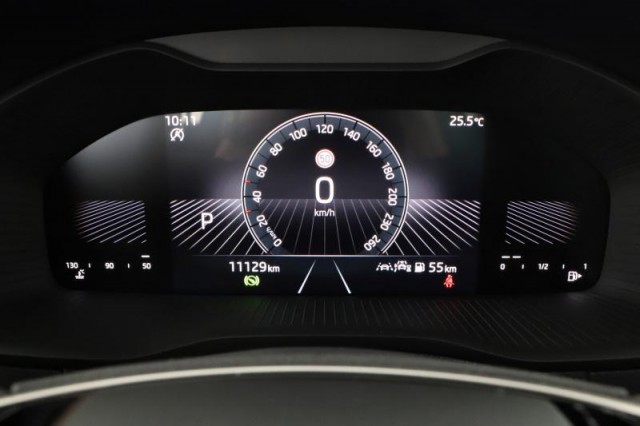 Škoda Karoq  1.5 TSI Fresh
