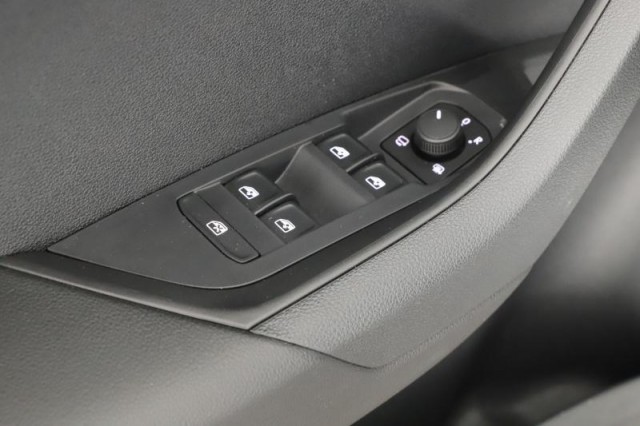 Škoda Karoq  1.5 TSI Fresh