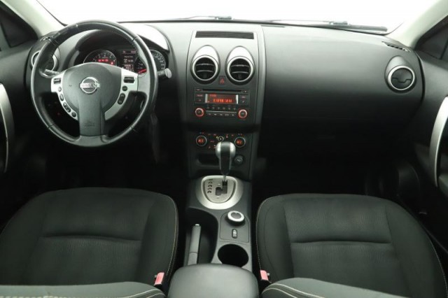 Nissan Qashqai  2.0 
