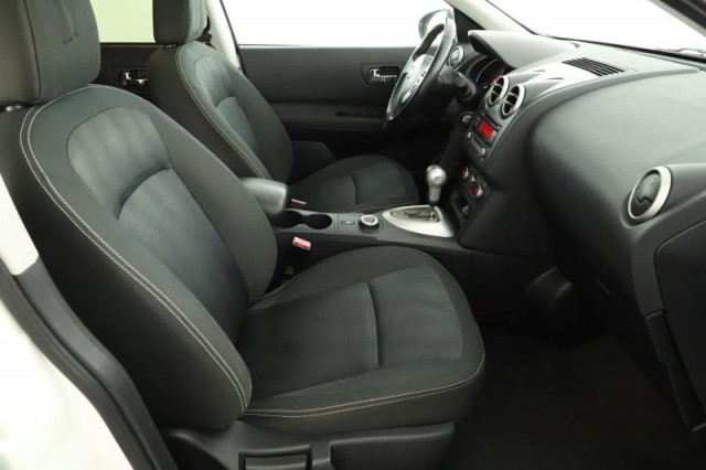 Nissan Qashqai  2.0 