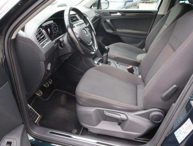 Volkswagen Tiguan  2.0 TDI 