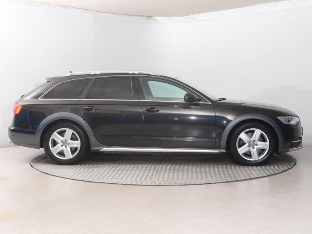 Audi A6 Allroad  3.0 TDI 