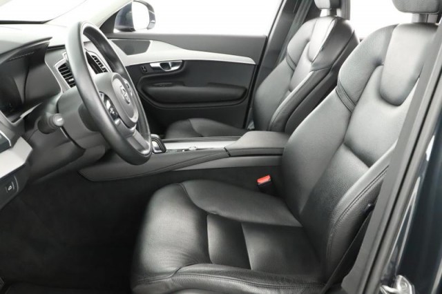 Volvo XC90  B5 AWD 