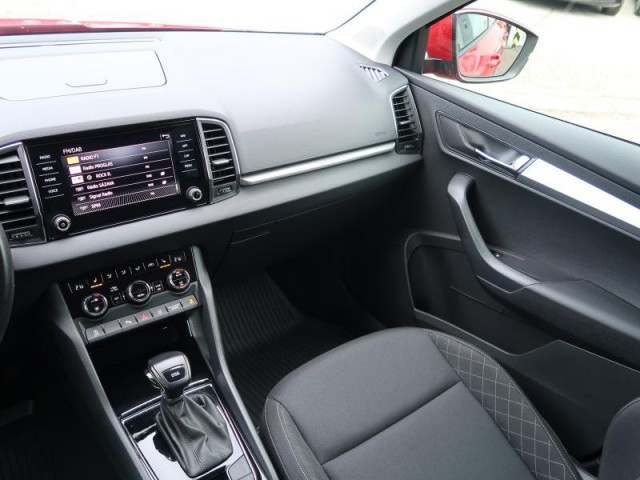 Škoda Karoq  1.5 TSI Active