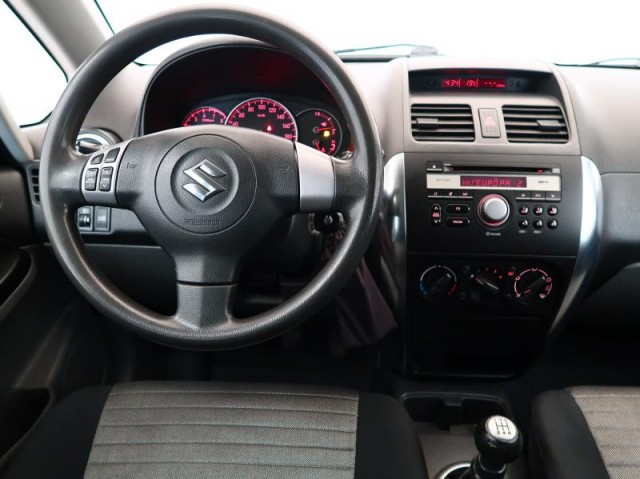 Suzuki SX4  1.5 i 