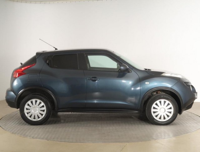 Nissan Juke  1.6 i 