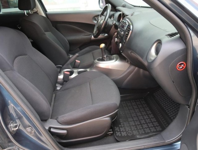 Nissan Juke  1.6 i 