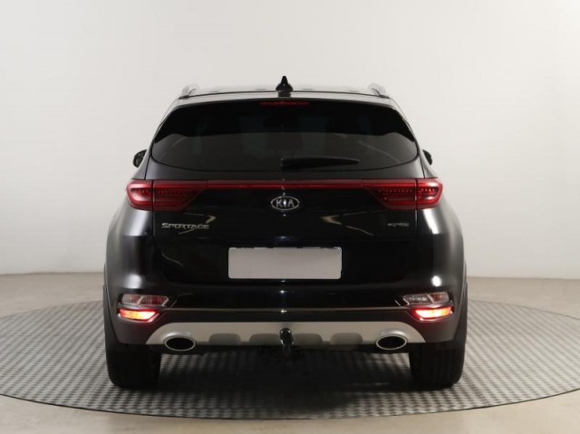 Kia Sportage  2.0 CRDi 