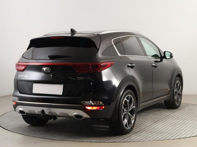 Kia Sportage  2.0 CRDi 