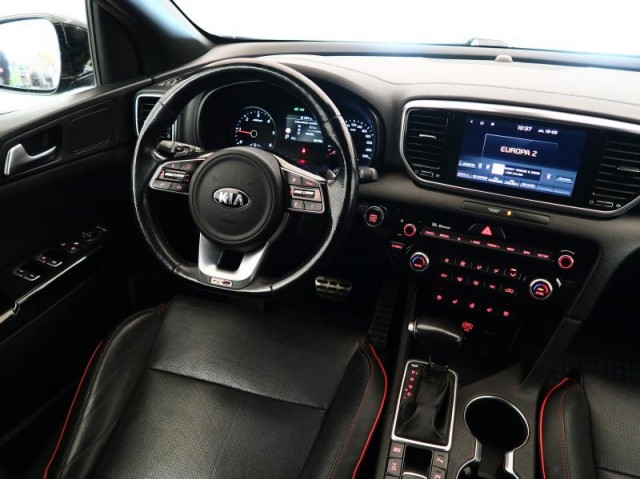 Kia Sportage  2.0 CRDi 