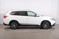 Mitsubishi Outlander  2.2 DI-D Intense