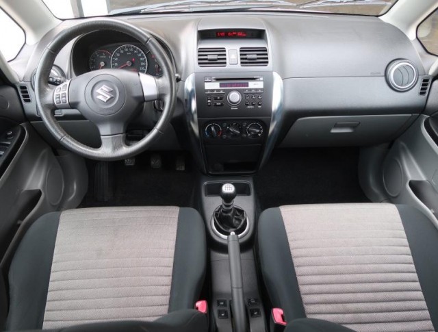 Suzuki SX4  1.9 DDiS GL