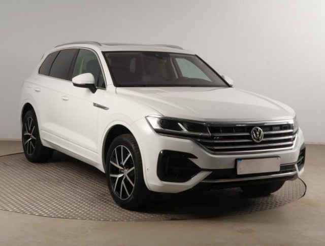 Volkswagen Touareg  3.0 TDI R-Line