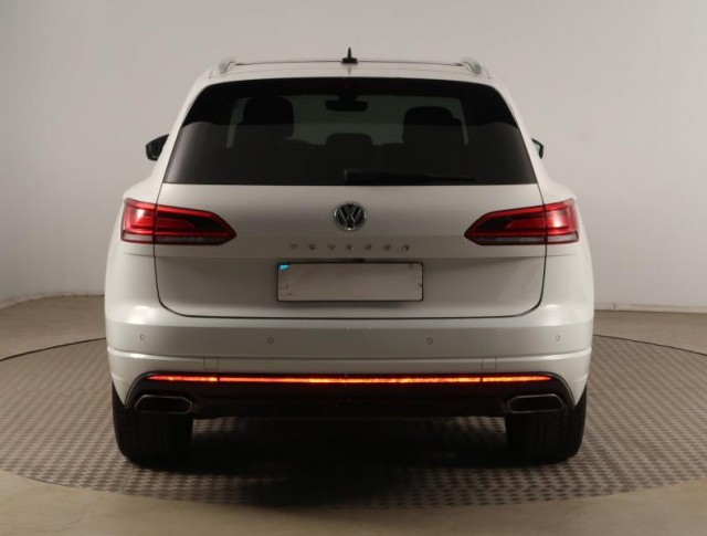 Volkswagen Touareg  3.0 TDI R-Line