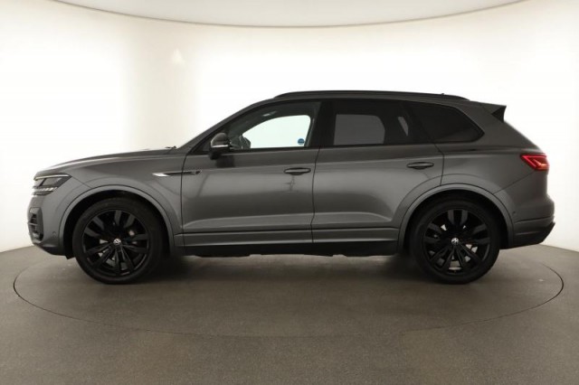 Volkswagen Touareg  3.0 TDI R-Line