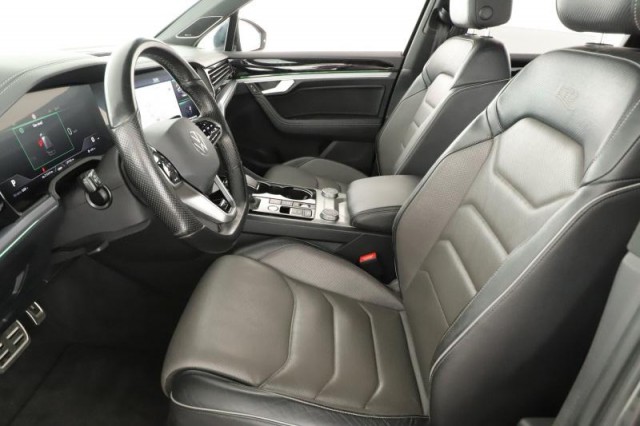 Volkswagen Touareg  3.0 TDI R-Line