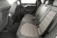 Volkswagen Touareg  3.0 TDI R-Line