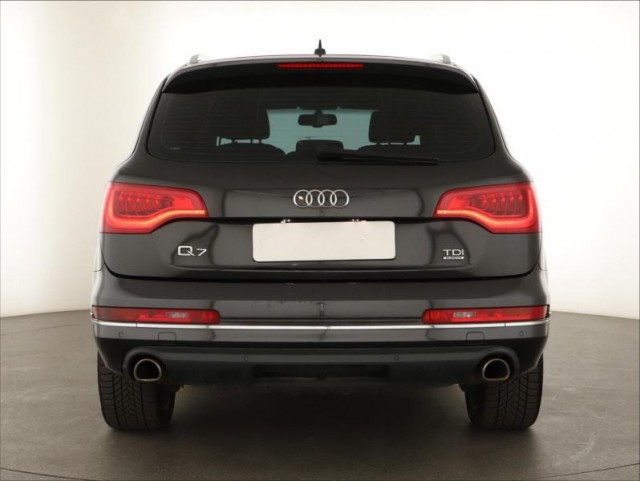 Audi Q7  3.0 TDI 