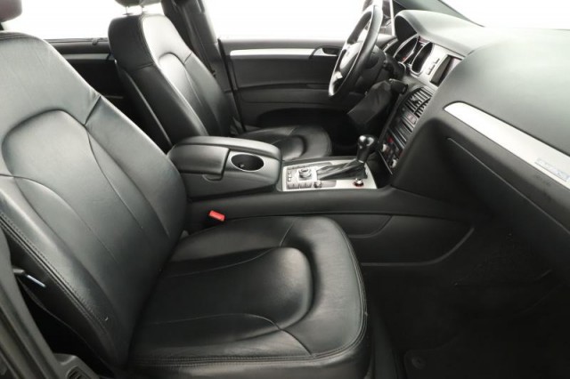Audi Q7  3.0 TDI 